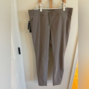 Kuhl Stratus Chino pants